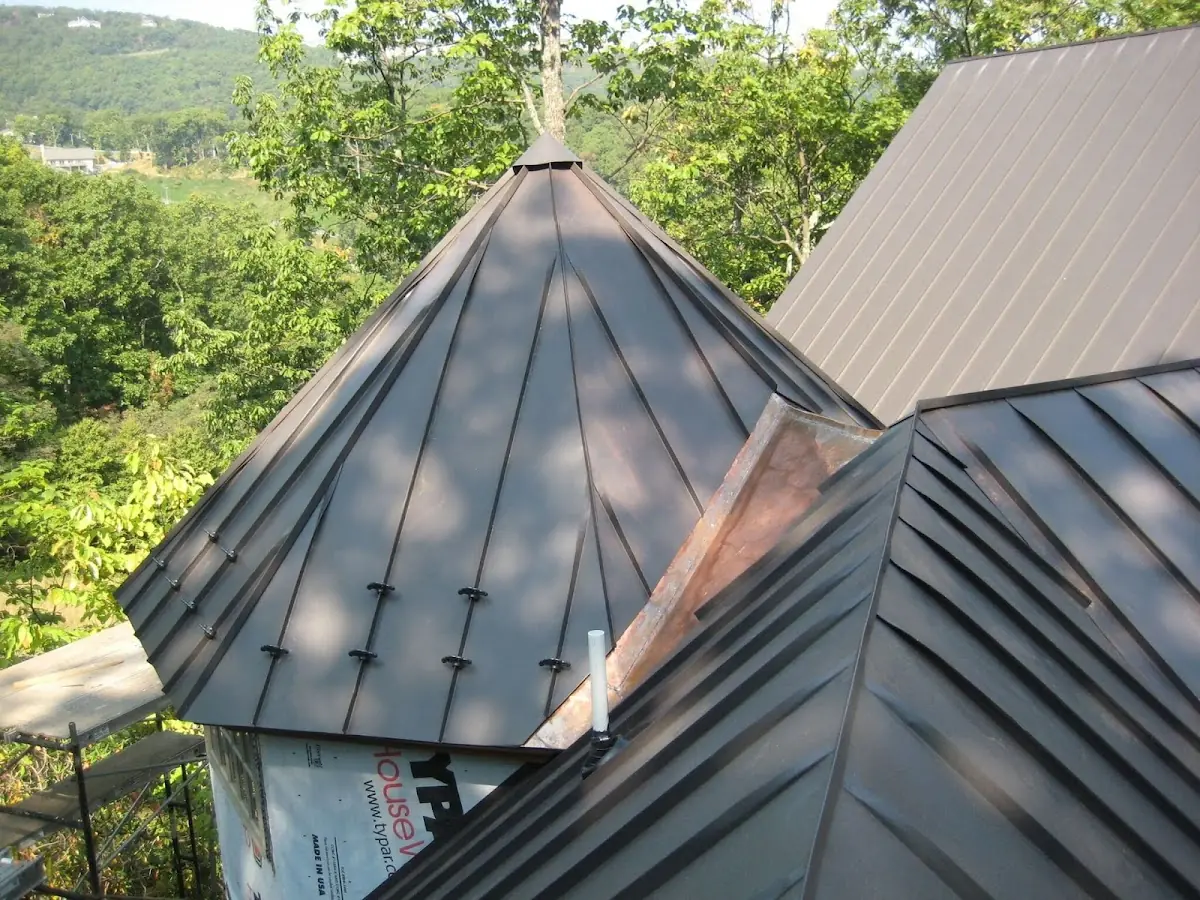 Professional Shingle Replacement & Repair by Craftsman Roofing in Fort Bragg